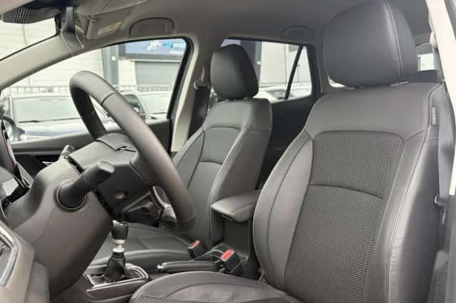 Suzuki S-Cross (2025) thumbnail 9