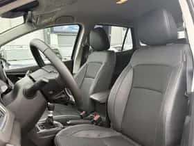 Suzuki S-Cross (2025) thumbnail 9