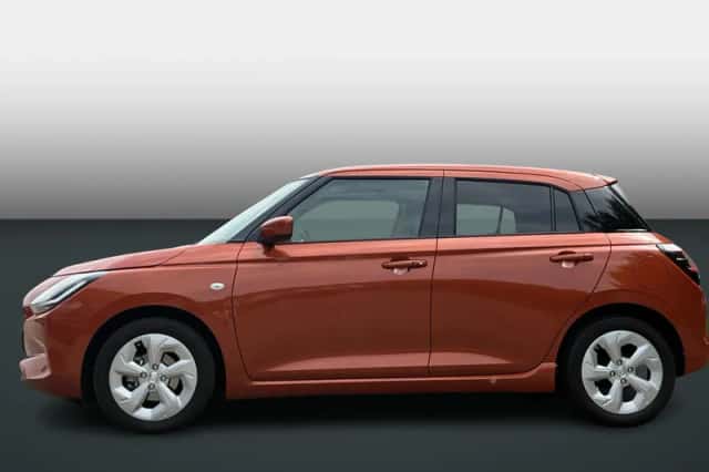 Suzuki Swift (2025) thumbnail 2