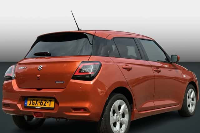 Suzuki Swift (2025) thumbnail 3