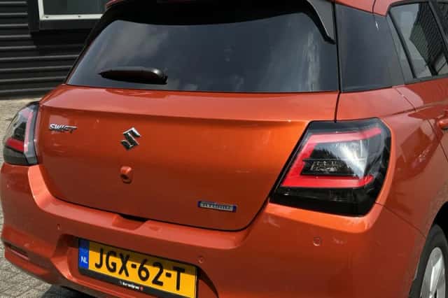 Suzuki Swift (2025) thumbnail 6