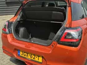 Suzuki Swift (2025) thumbnail 7