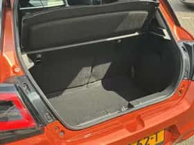 Suzuki Swift (2025) thumbnail 8