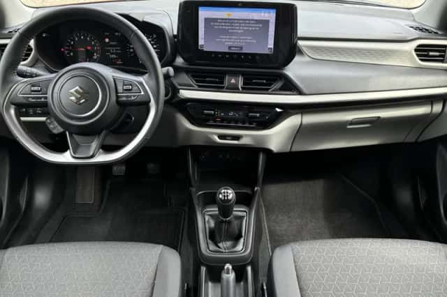 Suzuki Swift (2025) thumbnail 9