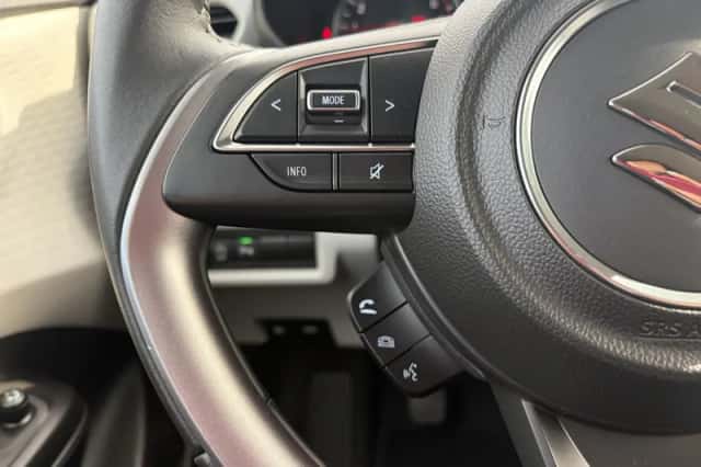 Suzuki Swift (2025) thumbnail 13