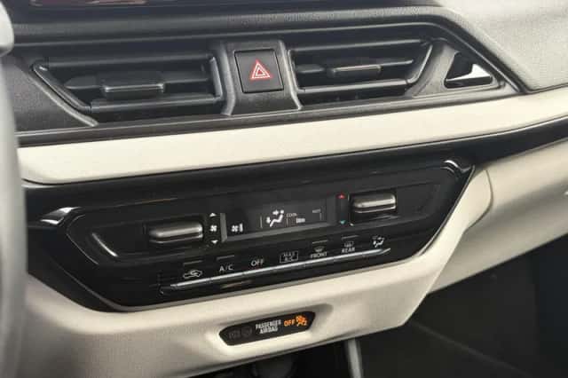 Suzuki Swift (2025) thumbnail 18