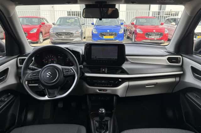 Suzuki Swift (2025) thumbnail 22