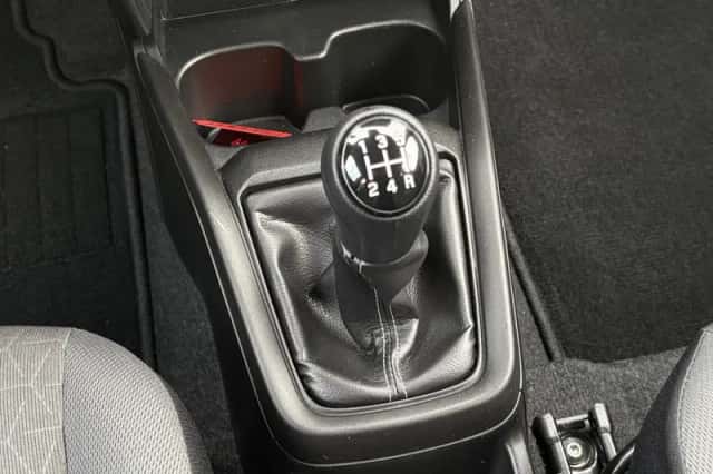 Suzuki Swift (2025) thumbnail 24