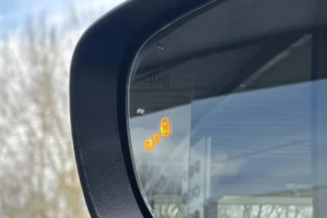 Suzuki Swift (2025) thumbnail 28
