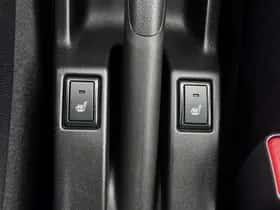 Suzuki Swift (2025) thumbnail 22
