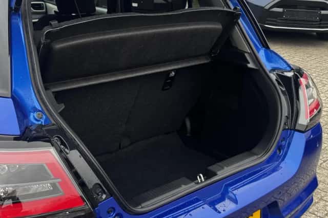 Suzuki Swift (2025) thumbnail 23