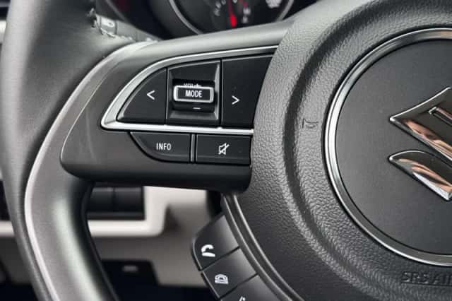 Suzuki Swift (2025) thumbnail 14