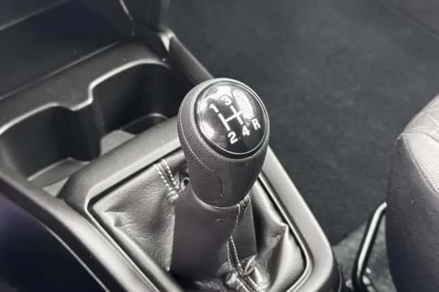 Suzuki Swift (2025) thumbnail 21