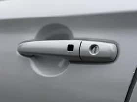 Suzuki Swift (2025) thumbnail 25