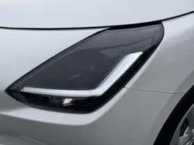 Suzuki Swift (2025) thumbnail 5
