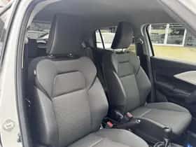 Suzuki Swift (2025) thumbnail 7