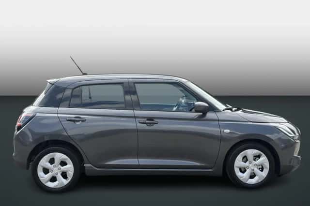 Suzuki Swift (2025) thumbnail 3