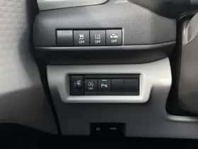 Suzuki Swift (2025) thumbnail 10