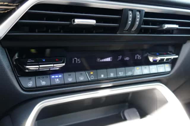 Mazda CX-80 (2026) thumbnail 22