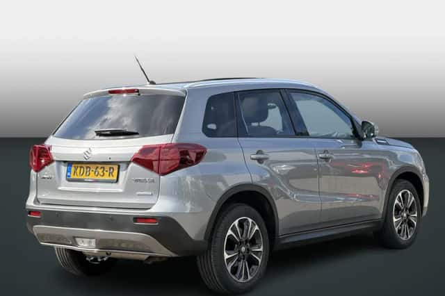 Suzuki Vitara (2019) thumbnail 4