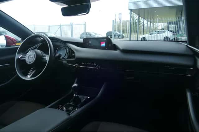 Mazda 3 (2021) thumbnail 5