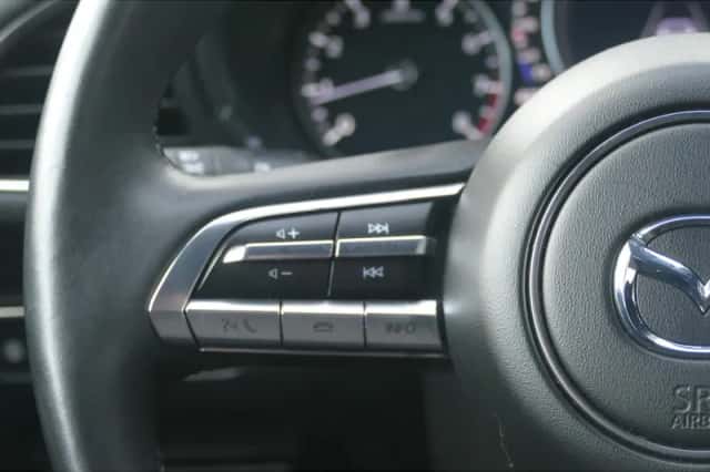 Mazda 3 (2021) thumbnail 8