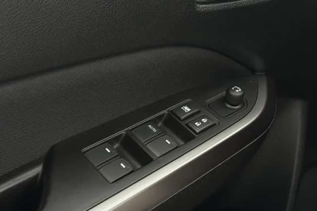 Suzuki Vitara (2019) thumbnail 13