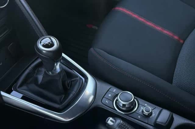 Mazda 2 (2016) thumbnail 17
