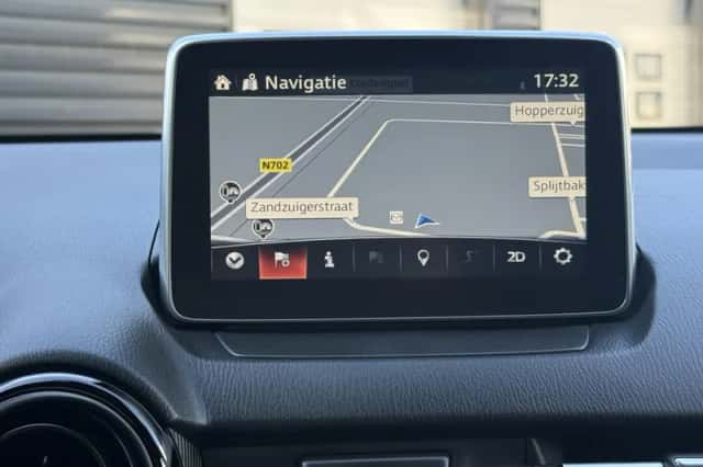 Mazda 2 (2016) thumbnail 19
