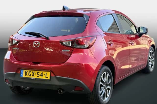 Mazda 2 (2016) thumbnail 3
