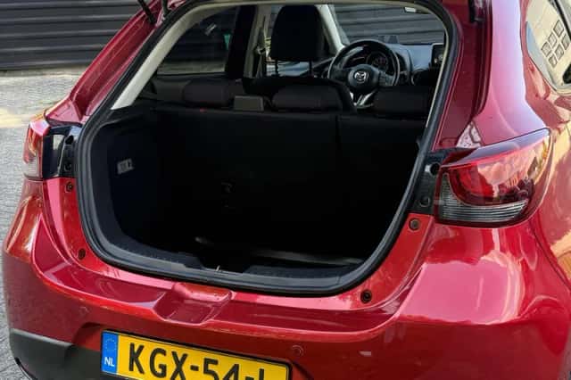 Mazda 2 (2016) thumbnail 21