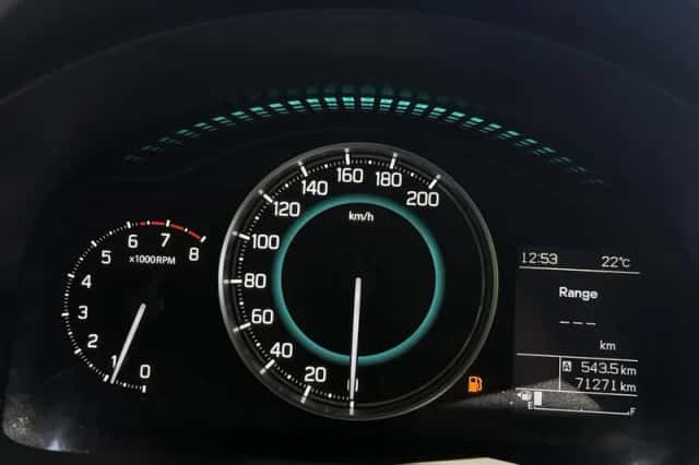 Suzuki Ignis (2019) thumbnail 12
