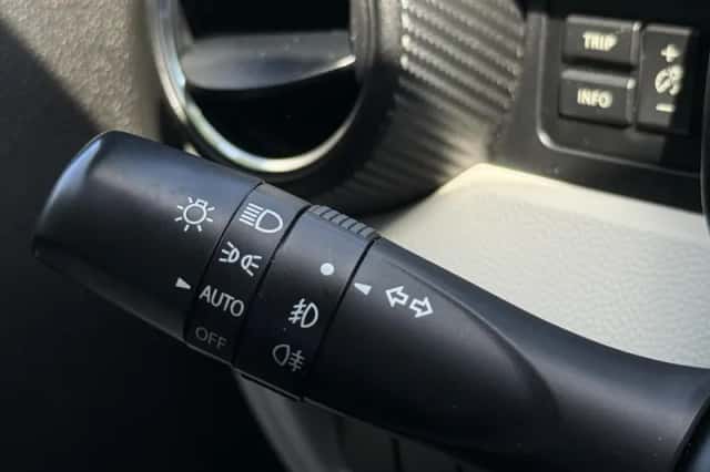 Suzuki Ignis (2019) thumbnail 10