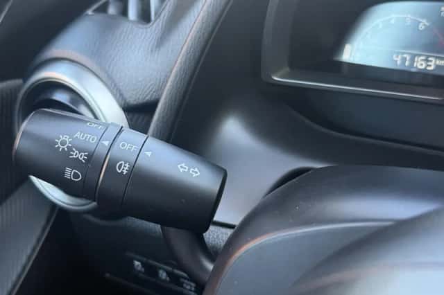 Mazda 2 (2020) thumbnail 9