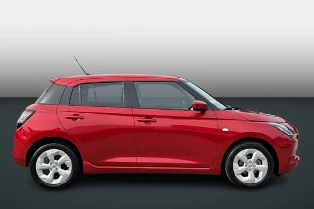 Suzuki Swift (2025) thumbnail 3