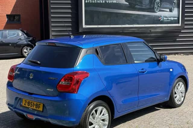 Suzuki Swift (2024) thumbnail 2