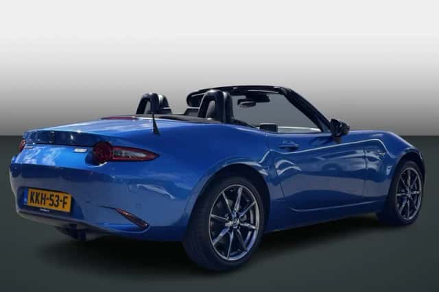 Mazda MX-5 (2016) thumbnail 6