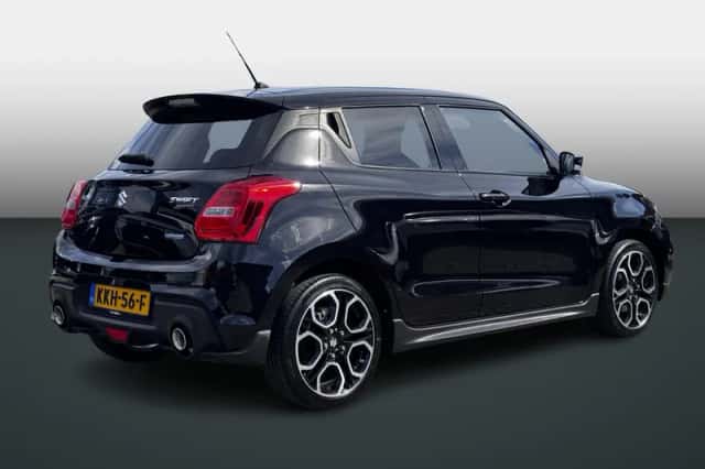 Suzuki Swift (2023) thumbnail 3