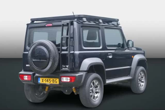 Suzuki Jimny (2021) thumbnail 3