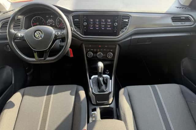 Volkswagen T-Roc (2020) thumbnail 6