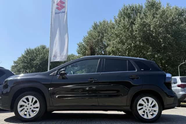 Suzuki S-Cross (2022) thumbnail 2