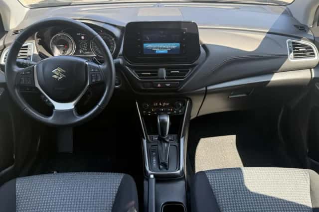 Suzuki S-Cross (2022) thumbnail 6