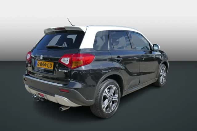 Suzuki Vitara (2016) thumbnail 6