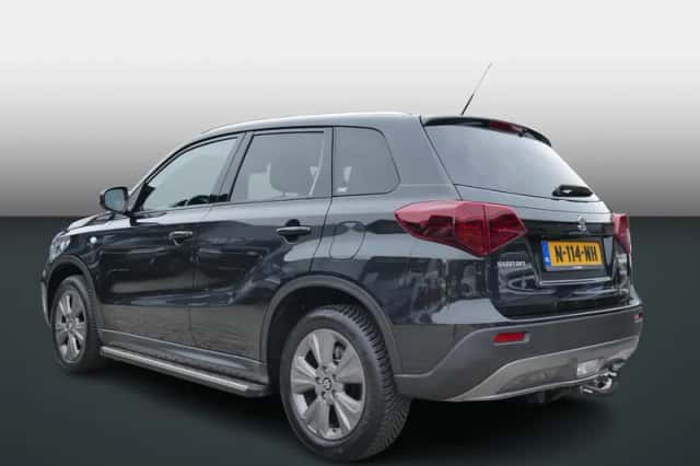 Suzuki Vitara (2021) thumbnail 2