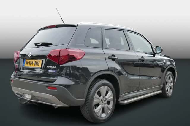 Suzuki Vitara (2021) thumbnail 3