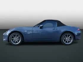 Mazda MX-5 (2022) thumbnail 3
