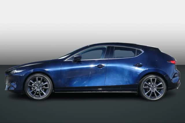 Mazda 3 (2026) thumbnail 2