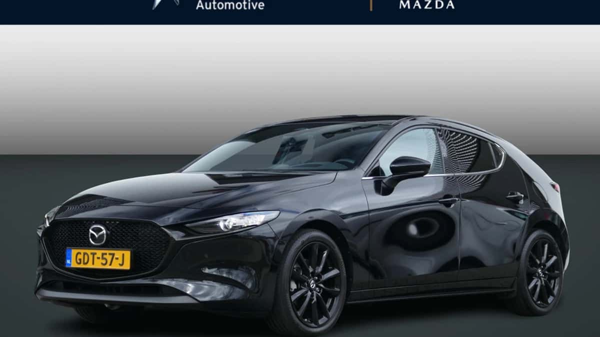Mazda 3 (2024) — foto 1