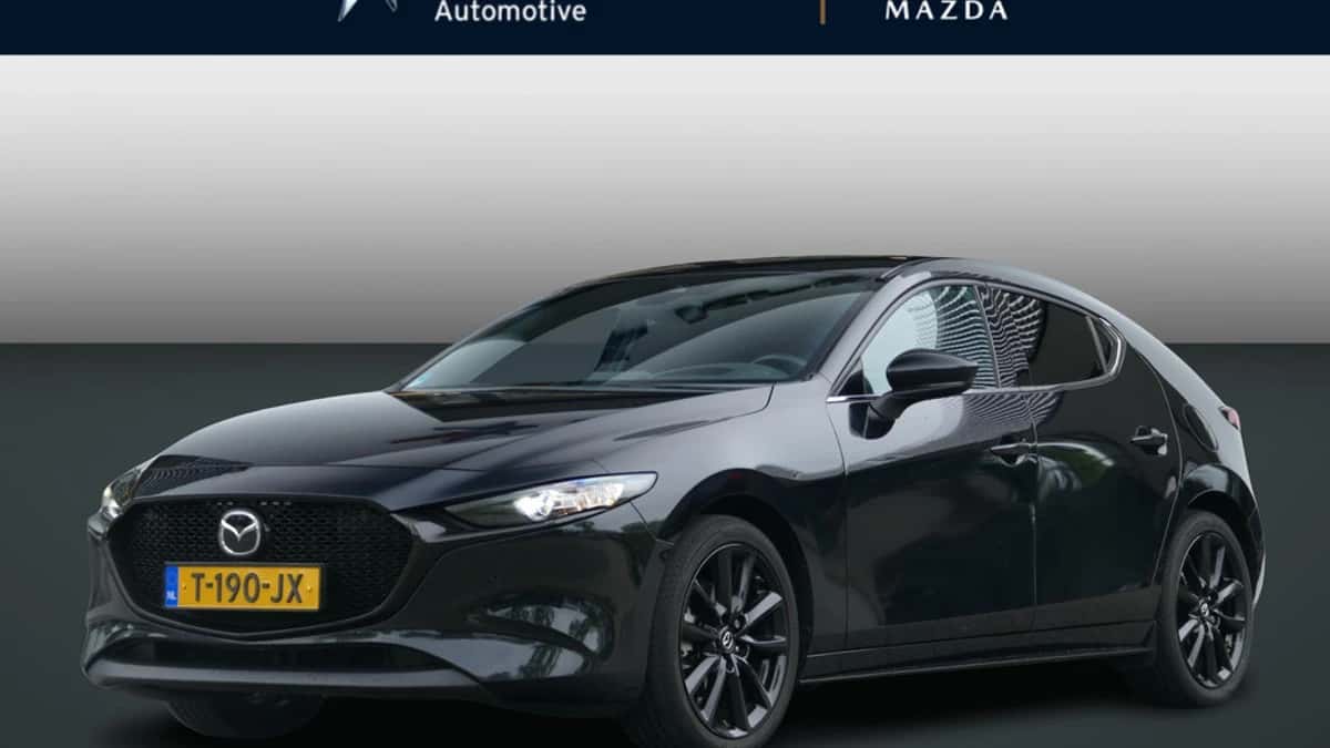 Mazda 3 (2023) — foto 1