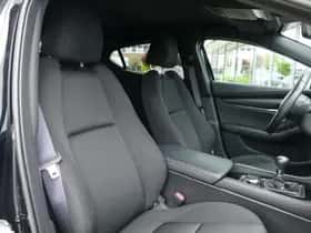 Mazda 3 (2023) thumbnail 8